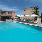Tsolakis Studios & Apartments