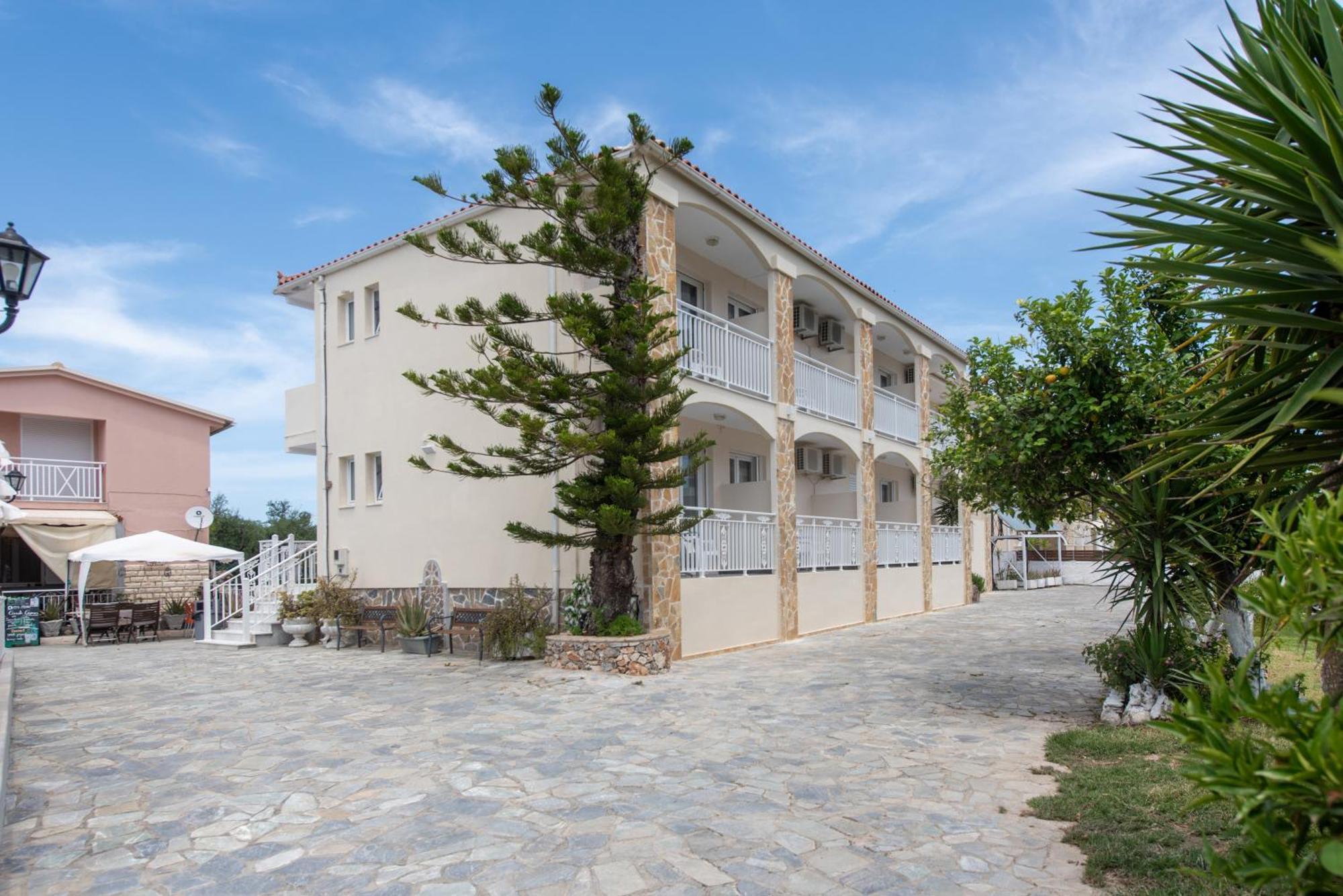 Tsolakis & Lejlighedshotel 2*