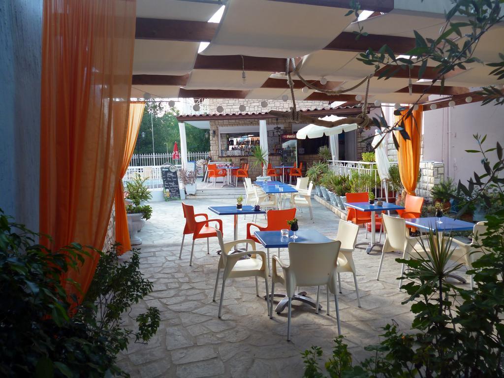Tsolakis & Lejlighedshotel 2*