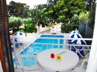 Tsolakis & Lejlighedshotel 2*